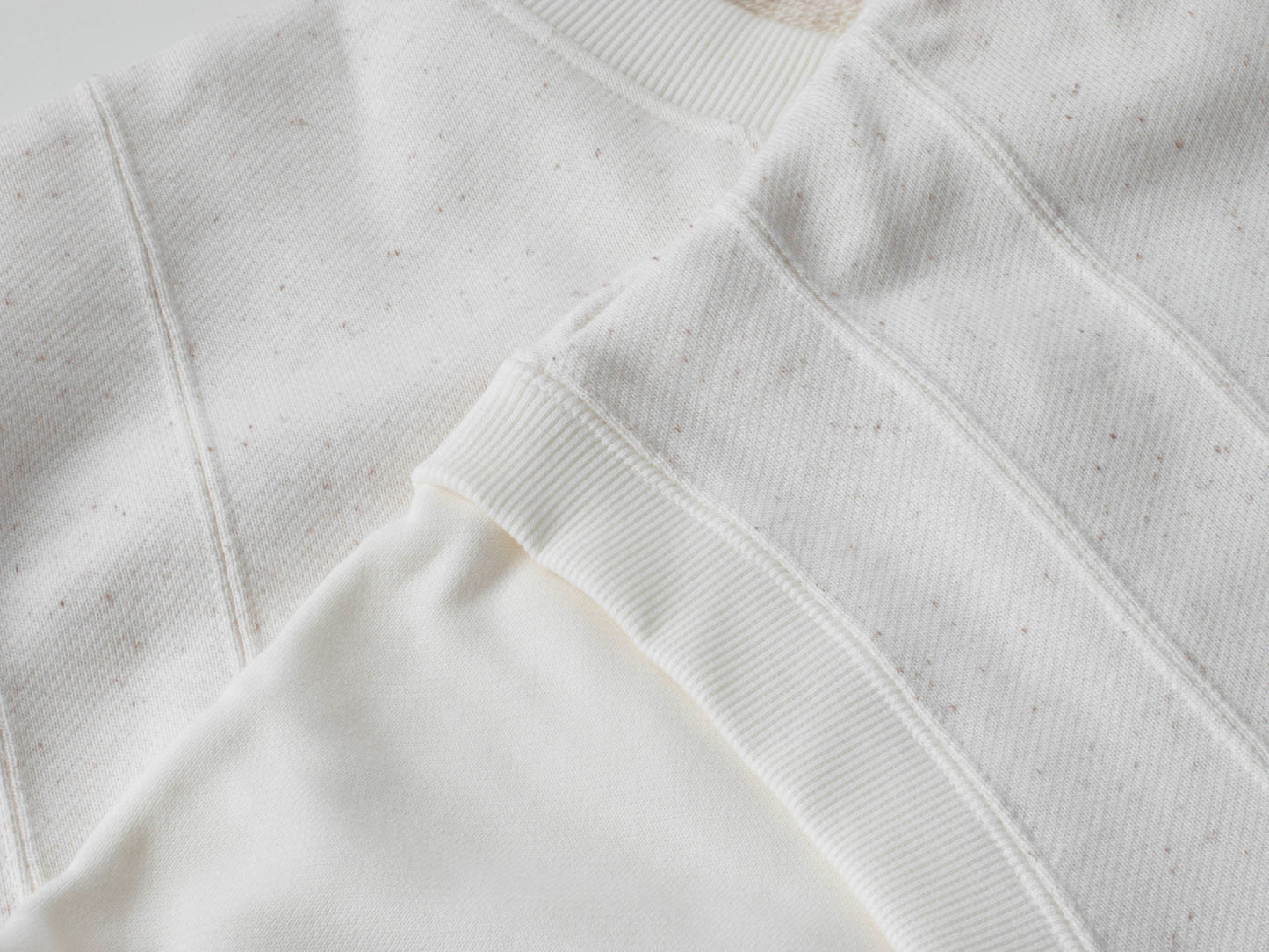 Reebok Varsity Crew LD99 Sweatshirt – Wit/Beige – Dames