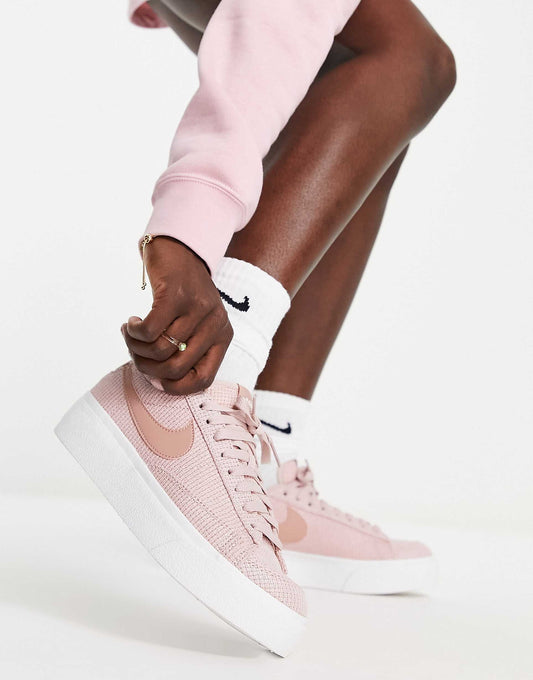 Nike Blazer Low Platform Sneakers – Roze – Dames
